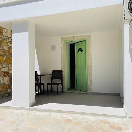 Apartment Mpolanos *